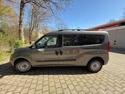 Usata Fiat Doblò 105 CV (77 kW) 2015 Grigio Monovolume