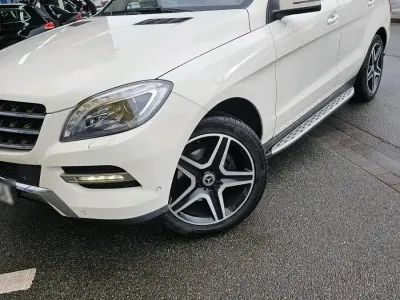 Gebraucht Mercedes ML350 AMG 238 PS (175 kW) 2012 Weiß SUV