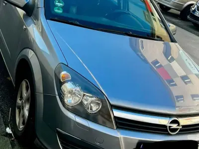 Gebraucht Opel Astra 90 PS (66 kW) 2006 Grau Limousine