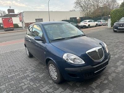 Gebraucht Lancia Ypsilon 60 PS (44 kW) 2004 Blau Kleinwagen