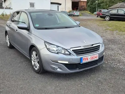 Gebraucht Peugeot 308 125 PS (91 kW) 2014 Grau Limousine