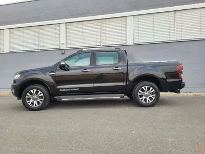 Gebraucht Ford Ranger Wildtrack 200 PS (147 kW) 2017 Pantherschwarz metallic Pickup