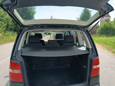 Gebraucht VW Touran Conceptline 102 PS (75 kW) 2005 Schwarz Van / Kleinbus