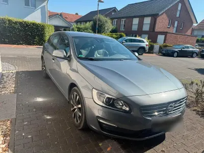 Gebraucht Volvo V60 Linje Svart 190 PS (139 kW) 2017 Grau Kombi