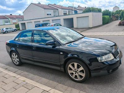 Blau Gebraucht 2002 Audi A4 Kleinwagen | 2.400 €