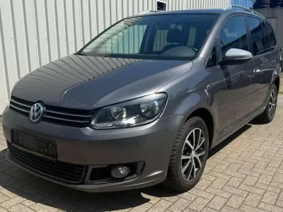 Gebraucht VW Touran Comfortline 105 PS (77 kW) 2011 Pepper grey metallic Van / Kleinbus