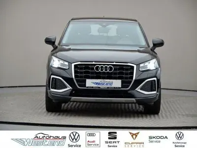 Gebraucht Audi Q2 Advanced Plus 150 PS (110 kW) 2021 Brillantschwarz SUV