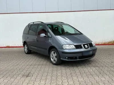 Gebraucht Seat Alhambra Vigo 140 PS (102 kW) 2010 Grau Van / Kleinbus