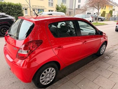 Usata Hyundai i20 Classic 77 CV (56 kW) 2011 Rosso Utilitaria