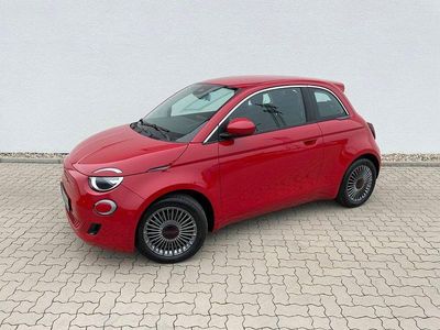 Gebraucht Fiat 500e Red 86 kW (118 PS) 2022 Rot Kleinwagen
