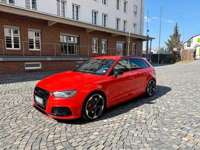 Gebraucht Audi RS3 Sport 435 PS (319 kW) 2015 Rot Limousine
