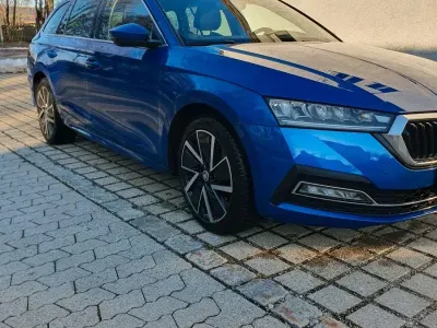 Gebraucht Skoda Octavia Ambition 204 PS (150 kW) 2021 Blau Kombi