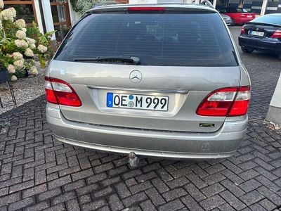 Mercedes E270