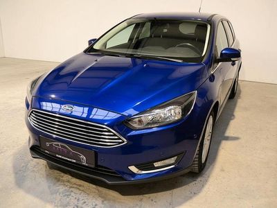 Gebraucht Ford Focus Titanium 125 PS (91 kW) 2017 Blau Kombi