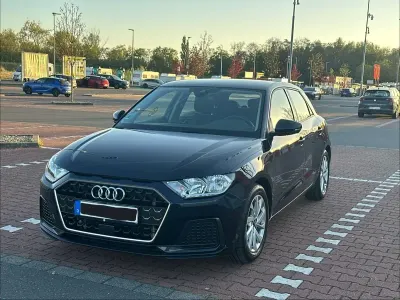 Gebraucht Audi A1 Sportback Advanced 110 PS (80 kW) 2021 Blau Kleinwagen