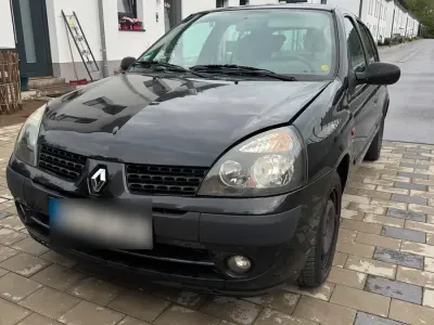 Gebraucht Renault Clio 75 PS (55 kW) 2003 Schwarz Kleinwagen