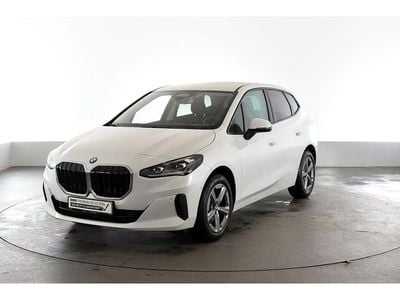 Gebraucht BMW 216 Active Tourer Luxury Line 122 PS (89 kW) 2025 Weiss Van / Kleinbus