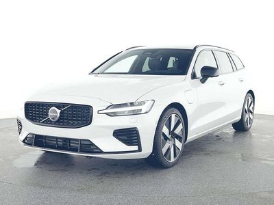 Gebraucht Volvo V60 Plus 253 PS (186 kW) 2025 Weiß Kombi