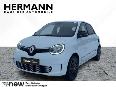 Second-hand Renault Twingo Techno 60 kW (82 CP) 2023 Alb Hatchback