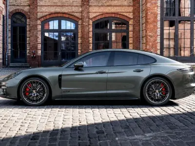 Gebraucht Porsche Panamera GTS 480 PS (353 kW) 2023 Grün Kleinwagen