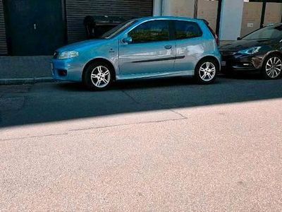 Usata Fiat Punto 90 CV (66 kW) 2005 Andere farben Utilitaria