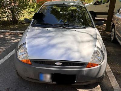 Second-hand Ford Ka 60 CP (44 kW) 2001 Argintiu Hatchback