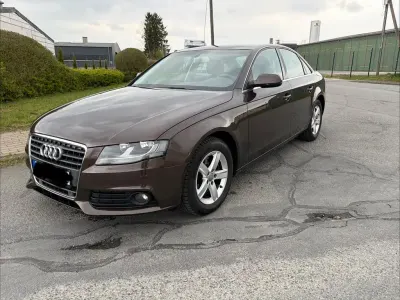 Używany Audi A4 182 KM (133 kW) 2011 Brązowy Sedan/Limuzyna