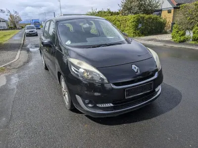 Gebraucht Renault Grand Scénic III Expression 131 PS (96 kW) 2012 Schwarz Van / Kleinbus