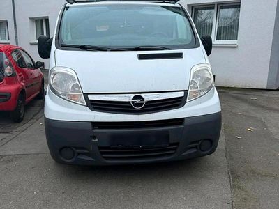 Gebraucht Opel Vivaro 84 PS (61 kW) 2011 Weiß Van / Kleinbus