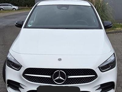 Mercedes B200