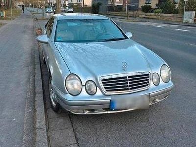 Gebraucht Mercedes CLK200 136 PS (100 kW) 1999 Silber Limousine