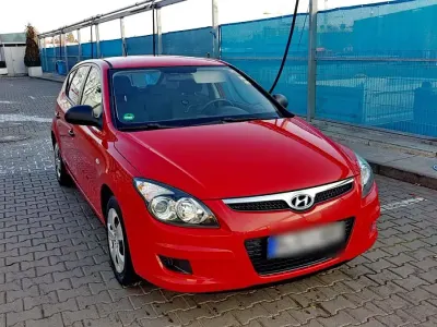 Gebraucht Hyundai i30 109 PS (80 kW) 2010 Rot Kombi