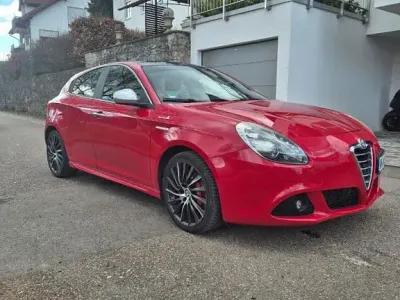 Gebraucht Alfa Romeo Giulietta Turismo 170 PS (125 kW) 2013 Rot Kleinwagen