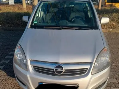 Brugt Opel Zafira 120 HK (88 kW) 2010 Sølv MPV