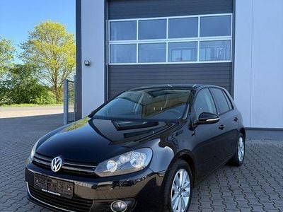 Begagnad VW Golf VI Style 122 HK (89 kW) 2011 Svart Halvkombi