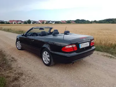 Gebraucht Mercedes CLK200 Avantgarde 163 PS (119 kW) 2002 Schwarz Cabrio
