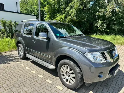 Gebraucht Nissan Pathfinder 231 PS (169 kW) 2012 Grau SUV