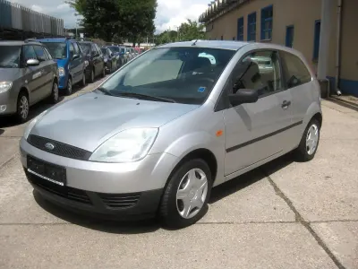 Gebraucht Ford Fiesta 60 PS (44 kW) 2004 Silber Kleinwagen