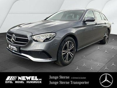 Selenitgrau Gebraucht 2023 Mercedes E220 Avantgarde Kombi | 46.880 €
