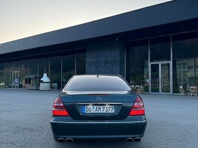Mercedes E320