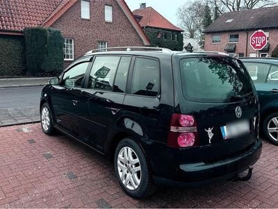 Schwarz Gebraucht 2006 VW Touran Van / Kleinbus | 1.500 € (Guter Preis)