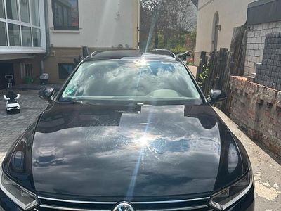 Gebraucht VW Passat 150 PS (110 kW) 2015 Schwarz Kombi