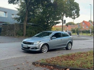 Gebraucht Opel Astra GTC 105 PS (77 kW) 2005 Grau Coupé