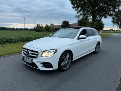 Gebraucht Mercedes E220 AMG 194 PS (142 kW) 2017 Weiß Kombi