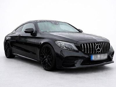 Usata Mercedes C300 258 CV (189 kW) 2018 Nero Coupé