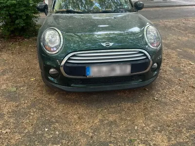 Gebraucht Mini Cooper D 116 PS (85 kW) 2015 Grün Kleinwagen