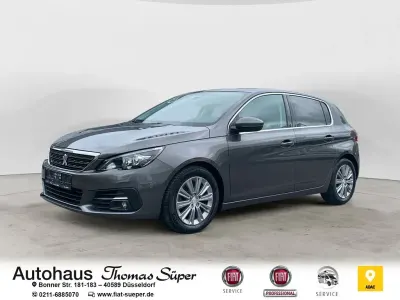 Gebraucht Peugeot 308 Allure 131 PS (96 kW) 2018 Grau Limousine