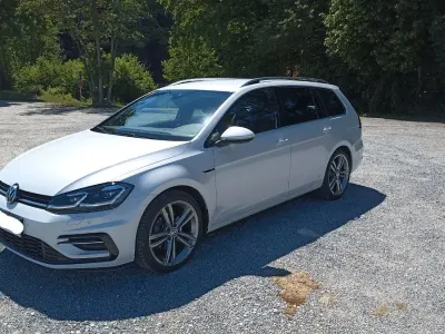 Gebraucht VW Golf VII R-line 150 PS (110 kW) 2020 Weiß Kombi