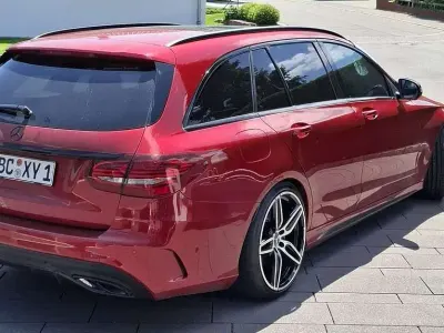 Gebraucht Mercedes C220 194 PS (142 kW) 2018 Rot Kombi