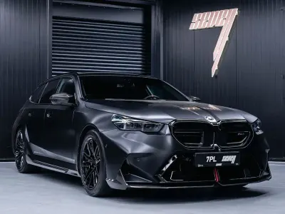 Używany BMW M5 Performance 585 KM (430 kW) 2025 Czarny Kombi